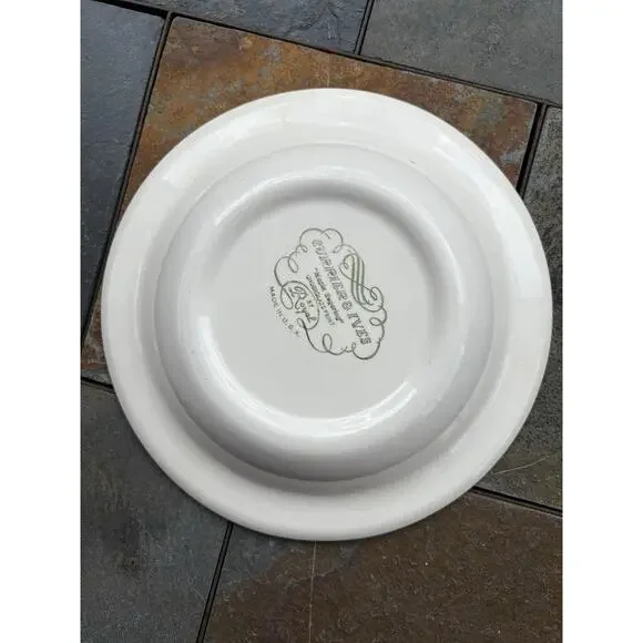 Vintage Currier and Ives 9” Round Serving Bowl Maple Sugaring Royal China - Picture 2 of 3